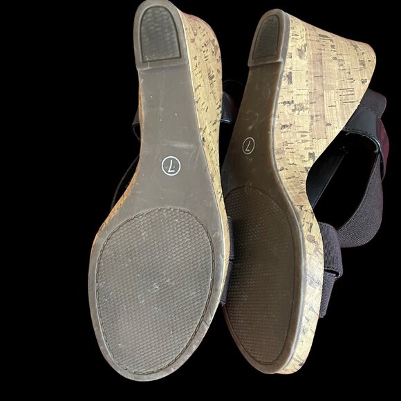 Brown Sandals. Very good condition. Size 7 - Picture 8 of 8